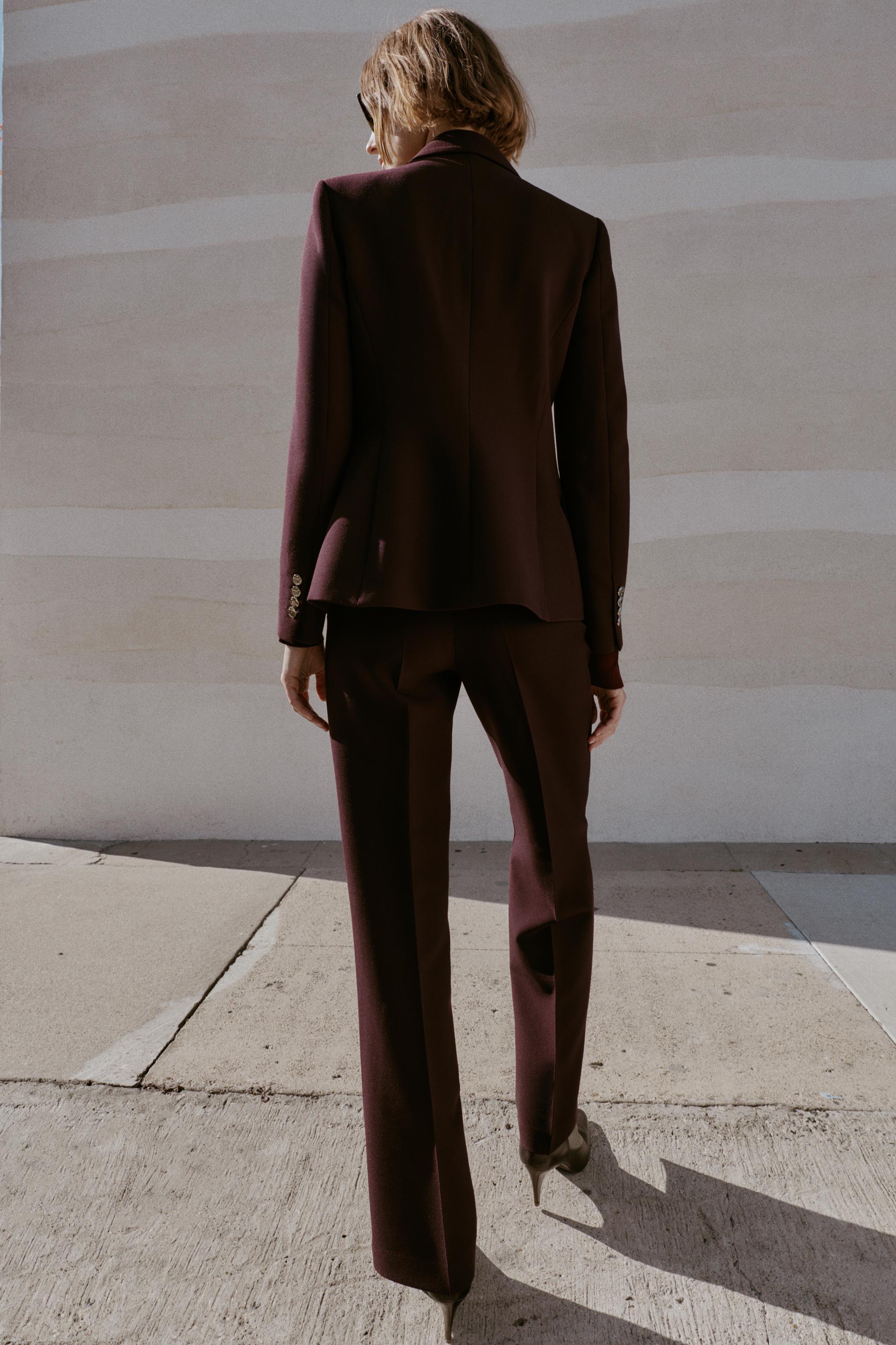 TAILORED BLAZER WITH SHOULDER PADS